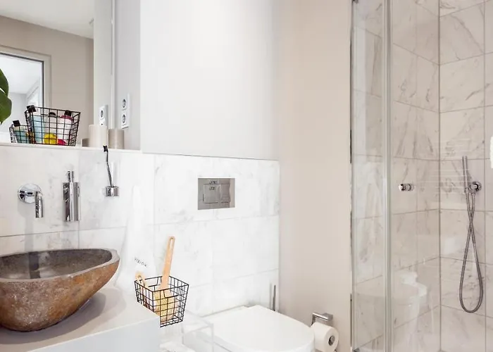 Skyreach Bizzstay - Wohnen Am Main Apartament